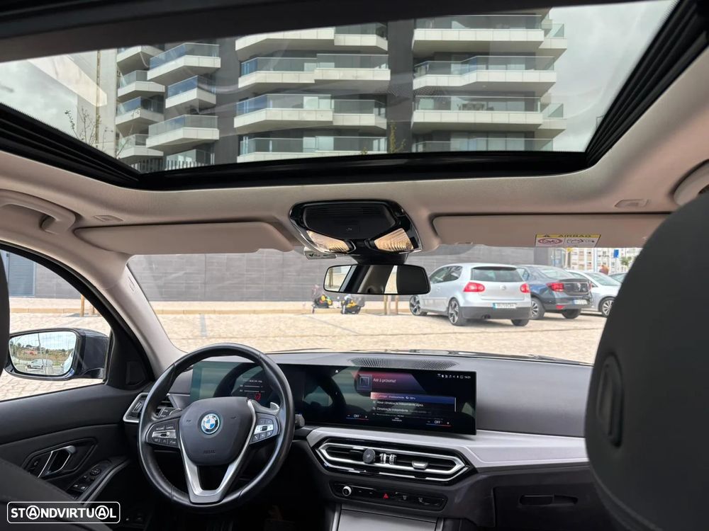 BMW 320 e Touring Auto - 8
