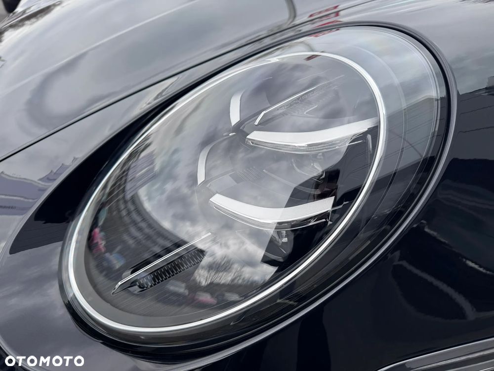 Porsche 911 Carrera S - 25