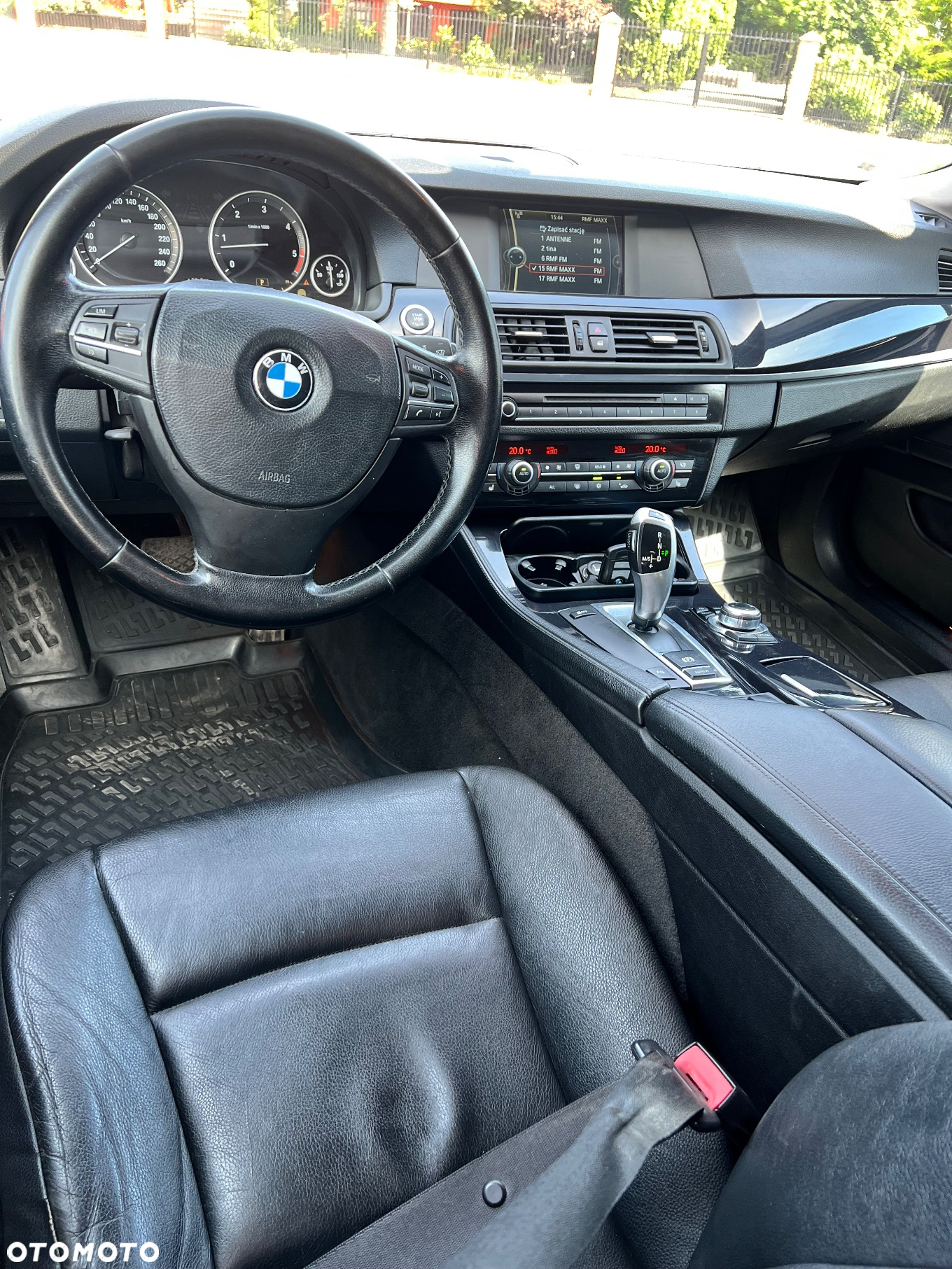 BMW Seria 5 525d Touring - 11