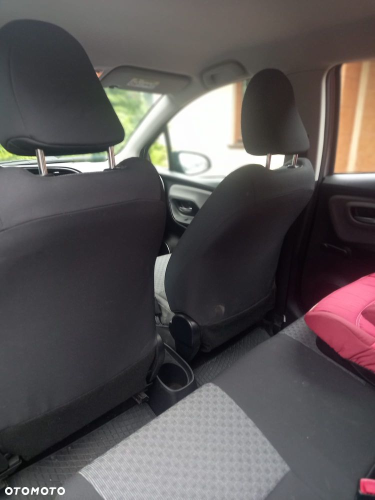 Toyota Yaris 1.0 Active - 7