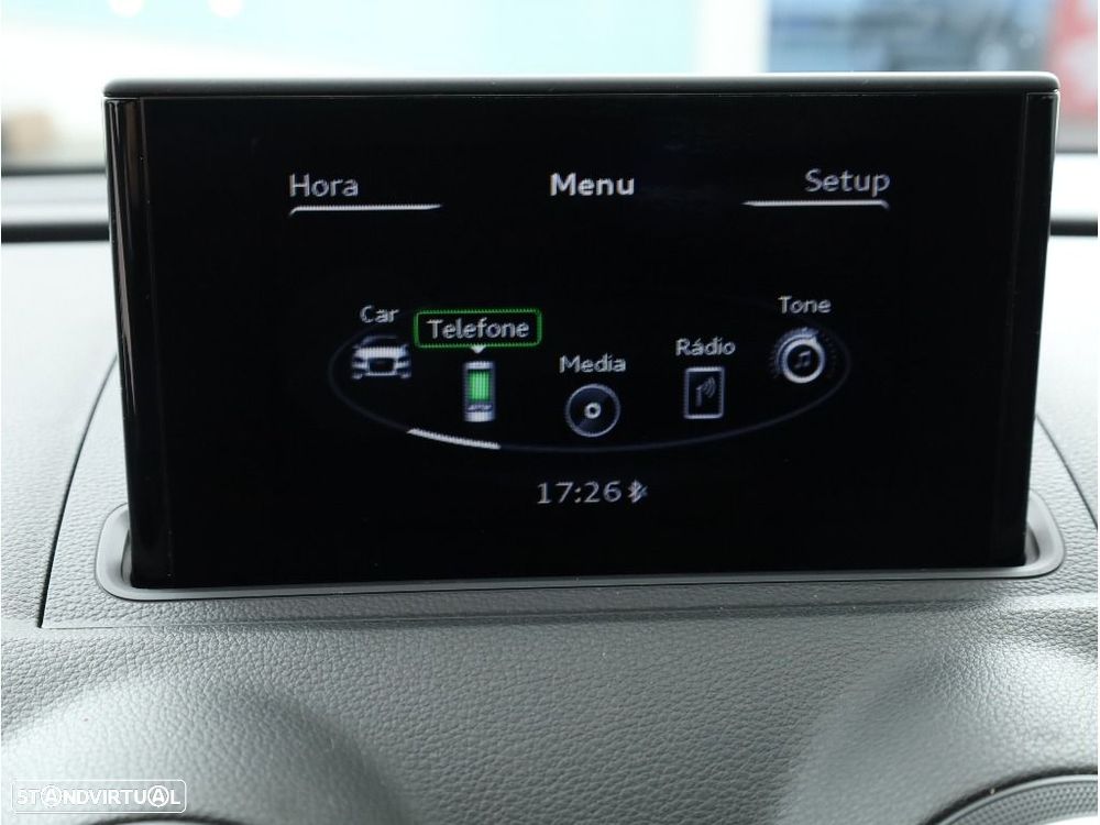 Audi A3 1.6 TDI Advance Ultra - 19