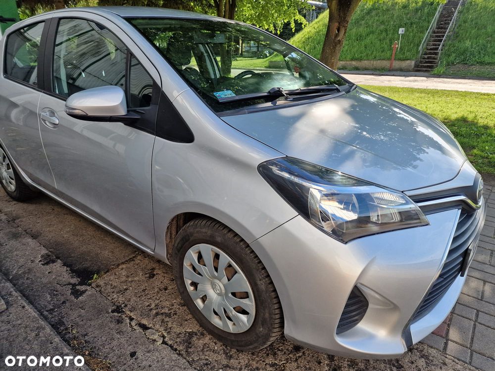 Toyota Yaris - 1