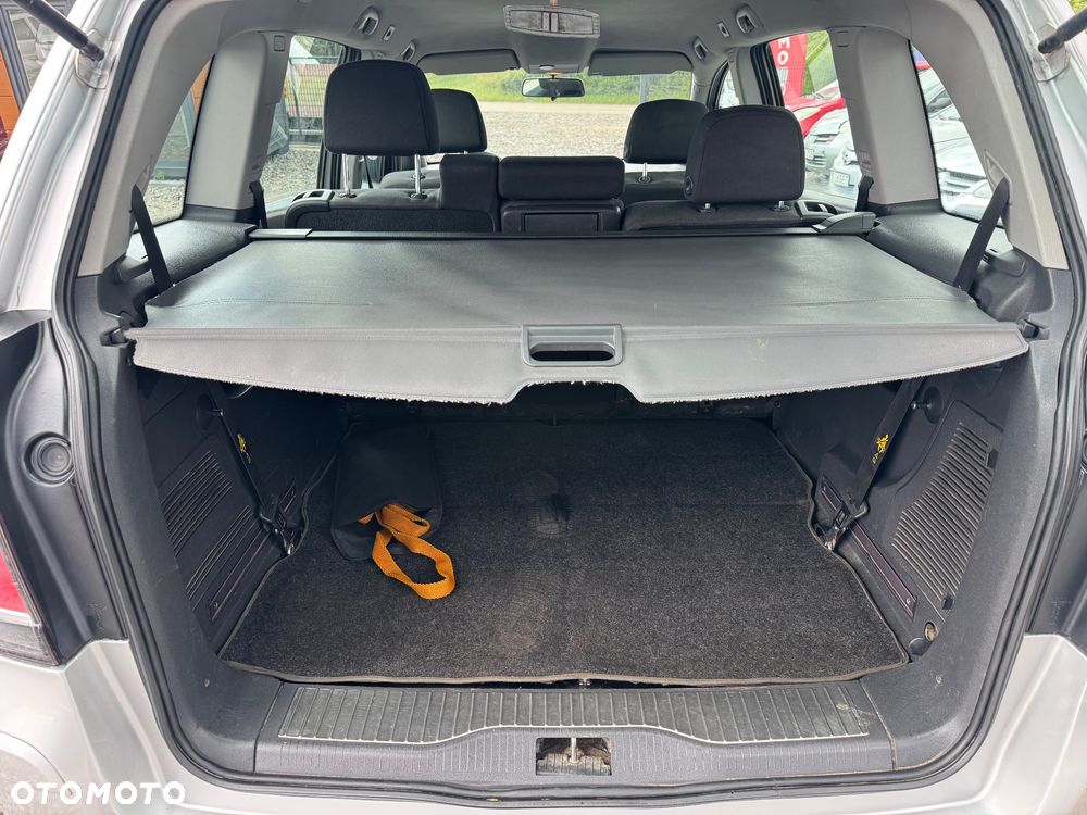 Opel Zafira 1.9 CDTI Cosmo - 18