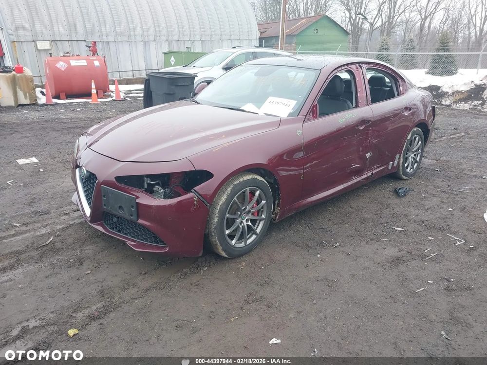 Alfa Romeo Giulia - 2