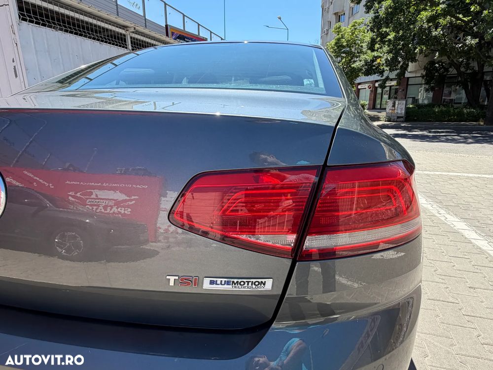 Volkswagen Passat - 9