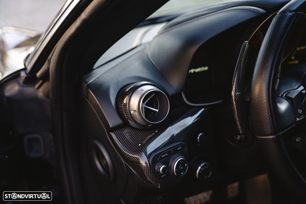 Ferrari F12 Berlinetta Standard - 32