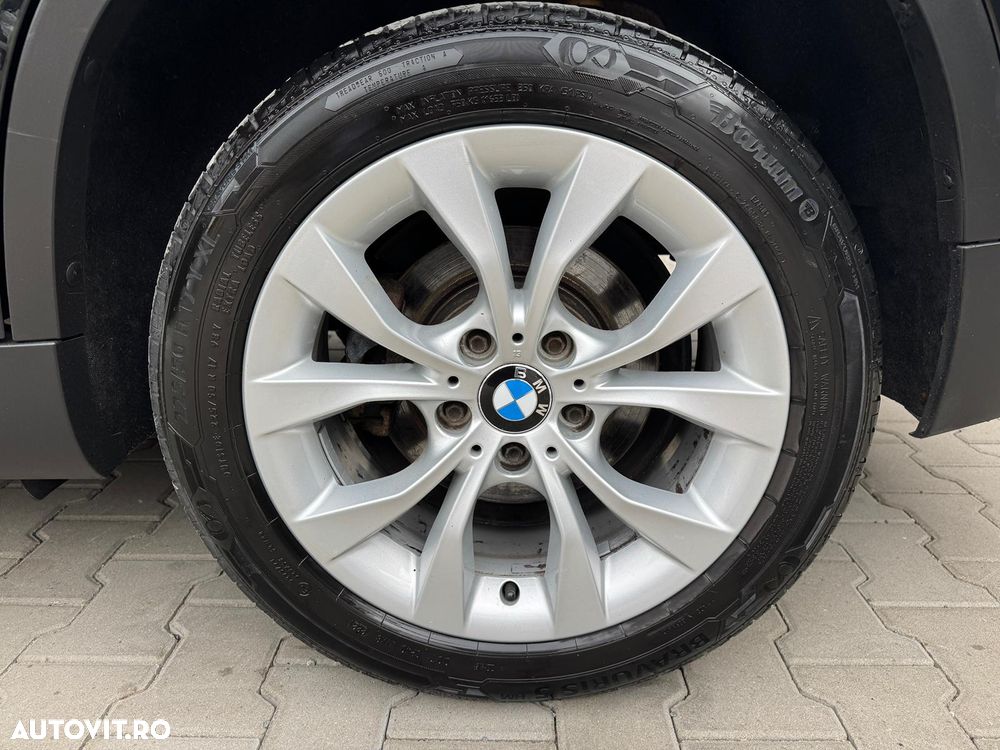 BMW X1 xDrive18d - 32