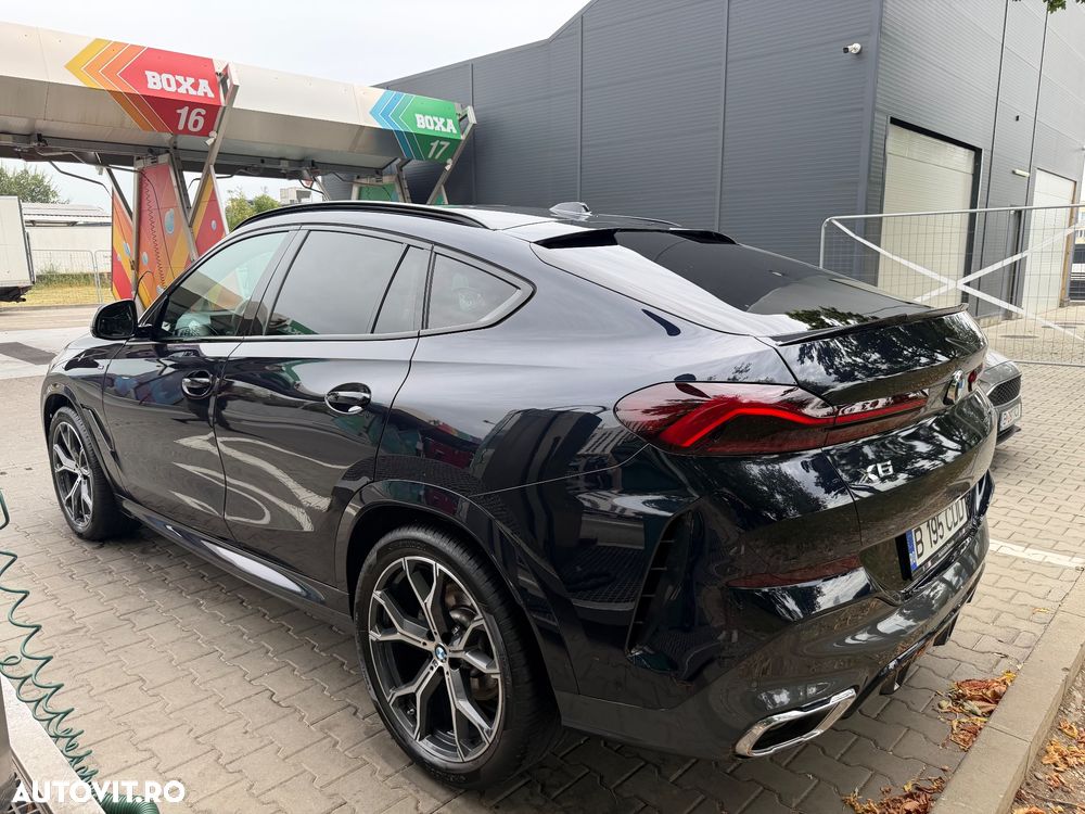 BMW X6 xDrive40i AT MHEV - 31