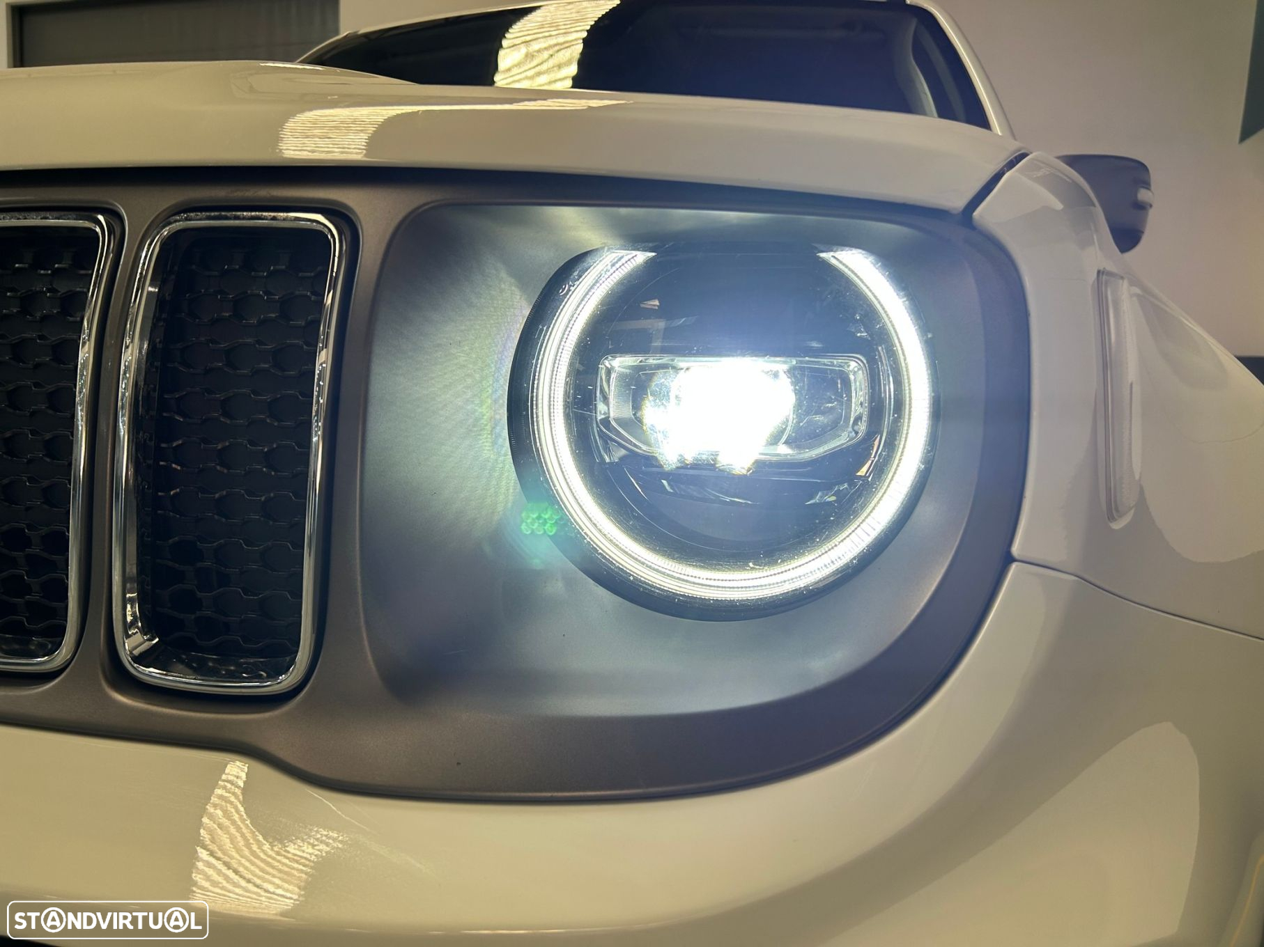 Jeep Renegade 1.0 T Limited - 4
