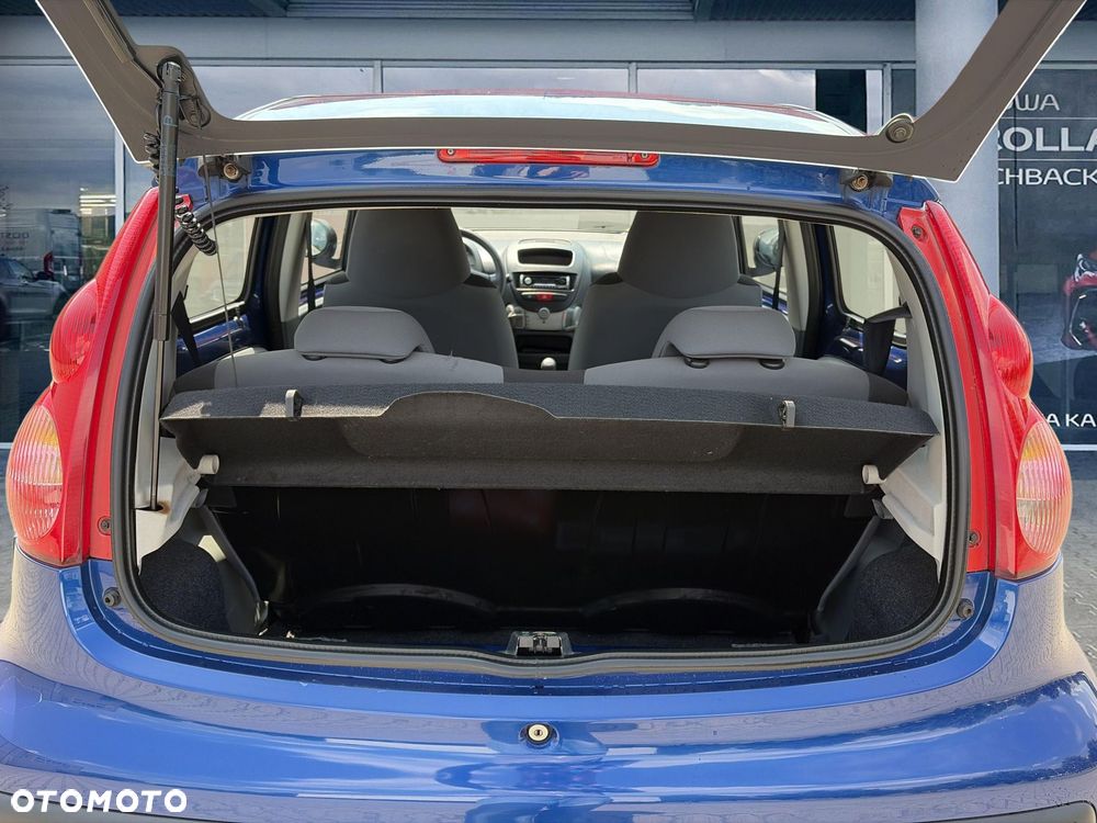 Peugeot 107 1.0 Happy - 12