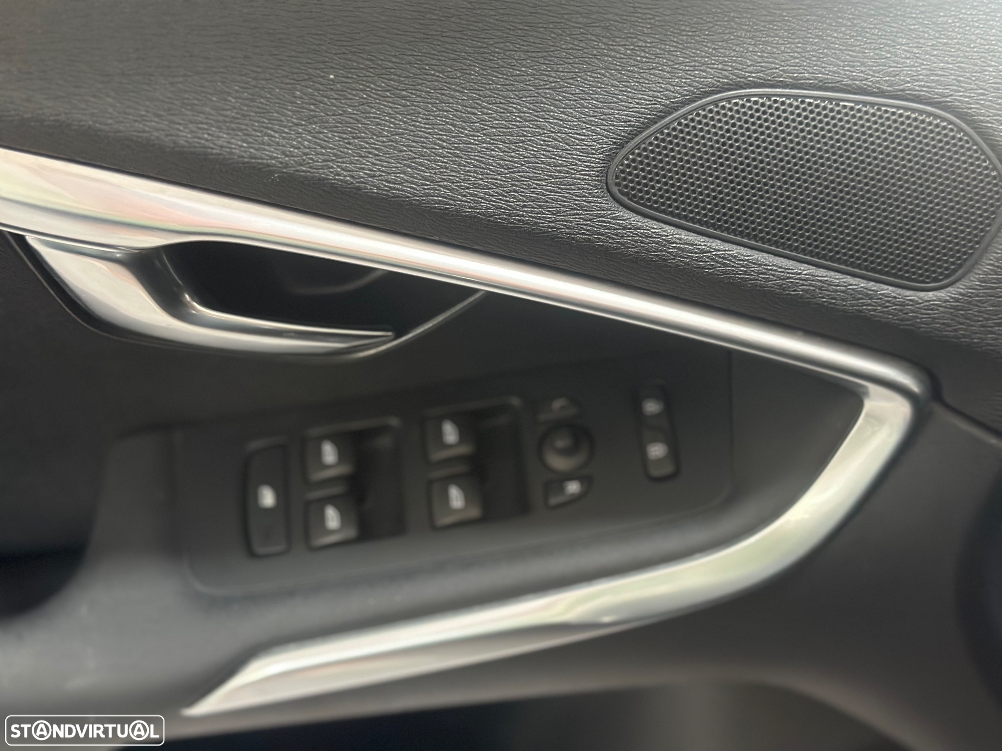 Volvo V40 2.0 D2 Kinetic - 12