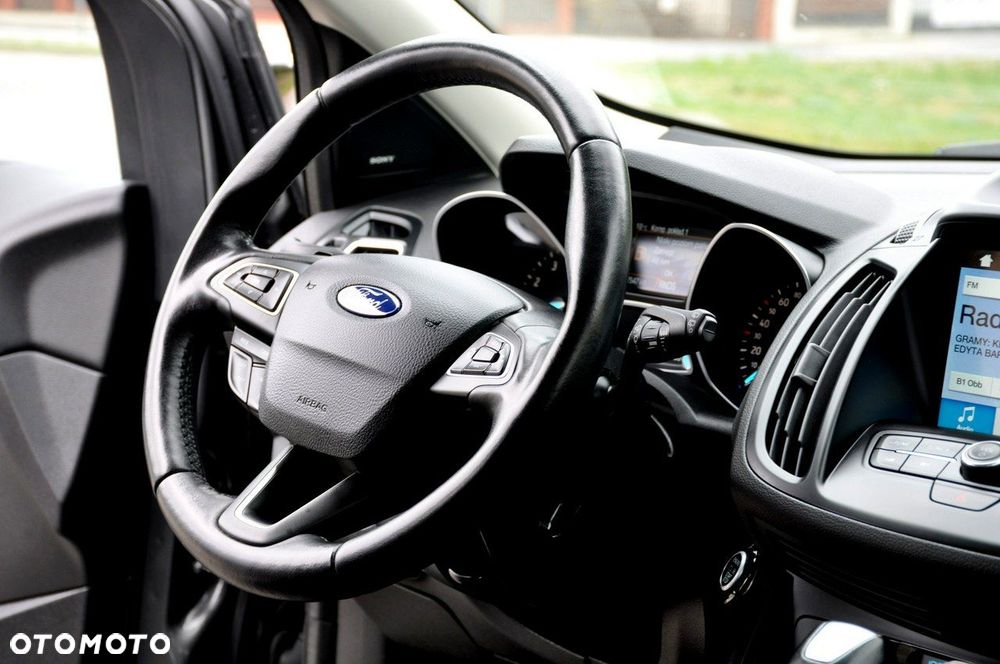 Ford Kuga - 33