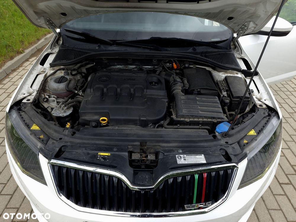 Skoda Octavia 2.0 TDI RS - 40