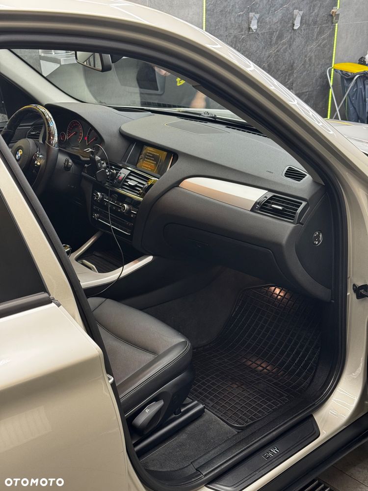BMW X3 xDrive20d - 11