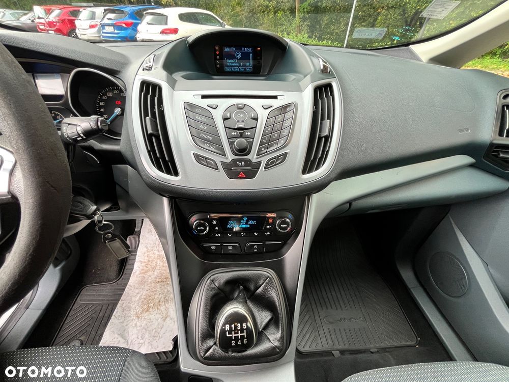 Ford Grand C-MAX - 11