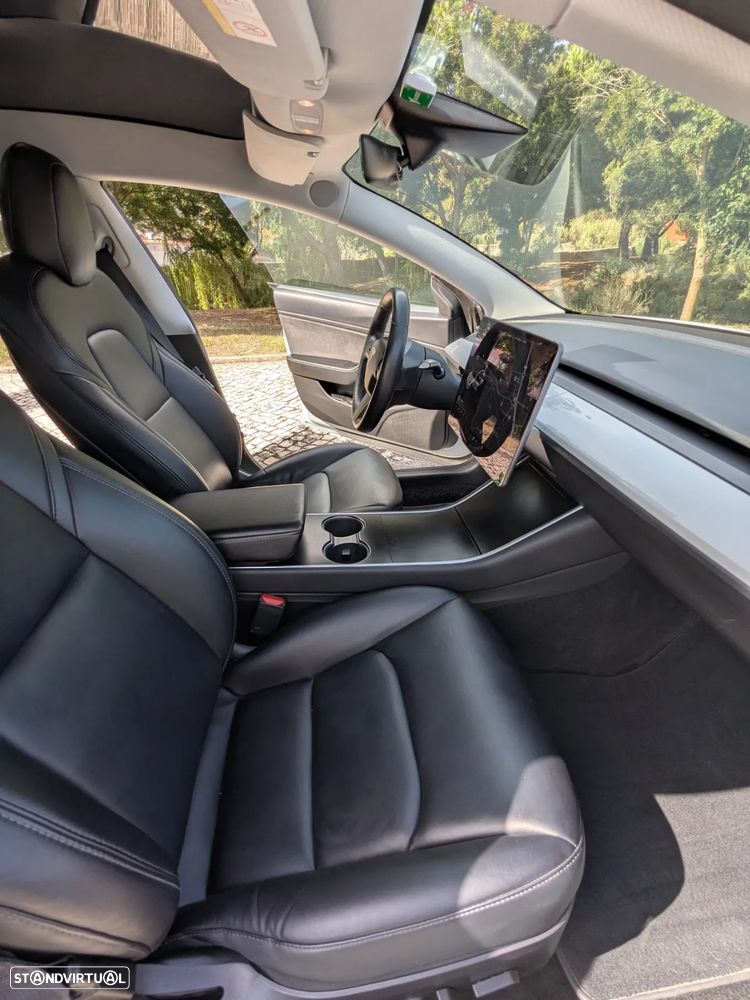 Tesla Model 3 Long-Range Dual Motor AWD - 16