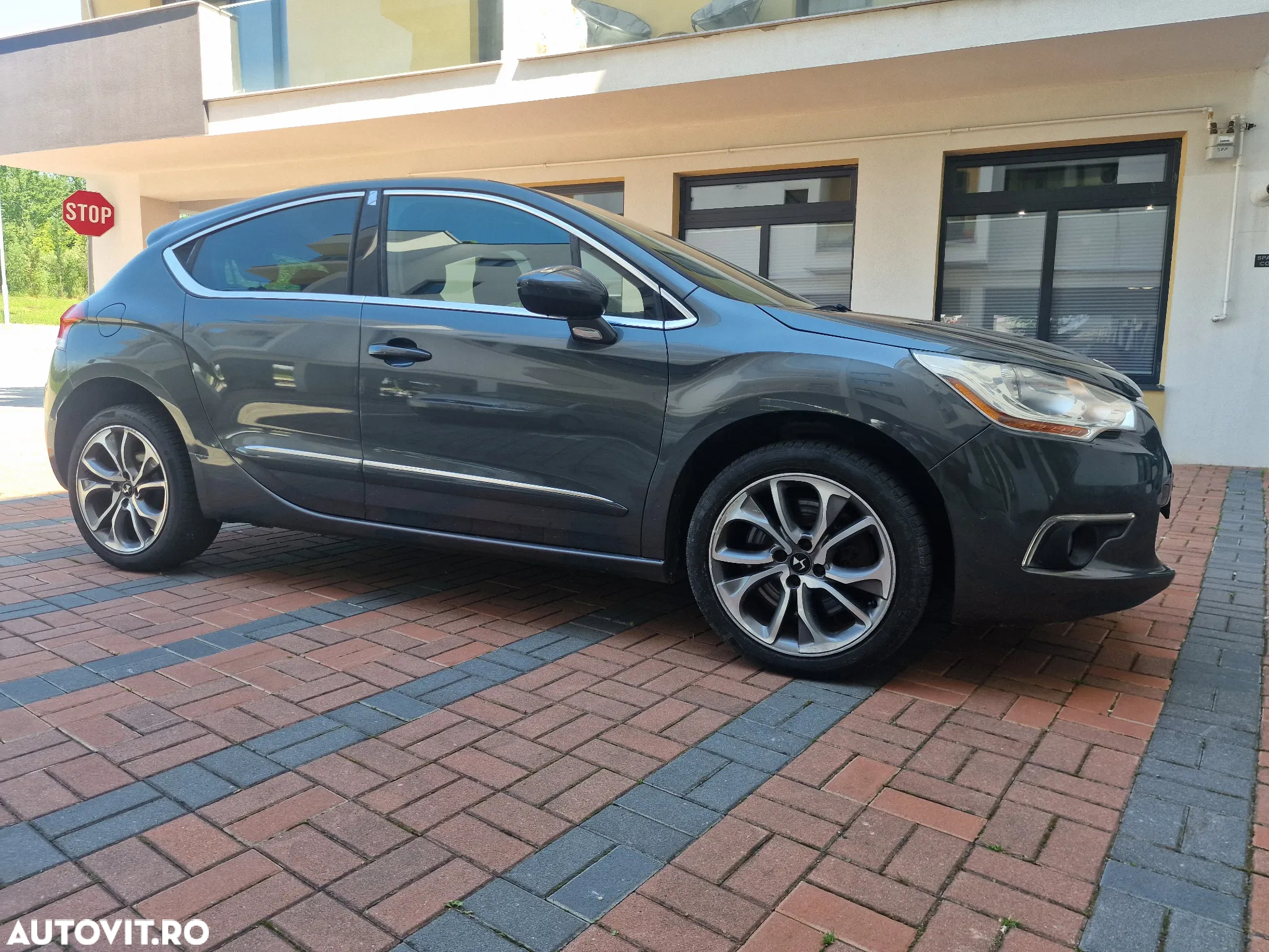 Citroën DS4 THP 200 SportChic - 3