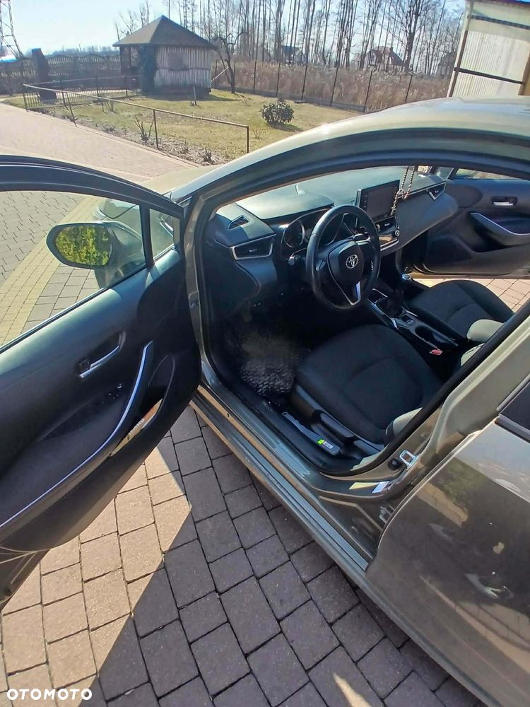 Toyota Corolla - 10