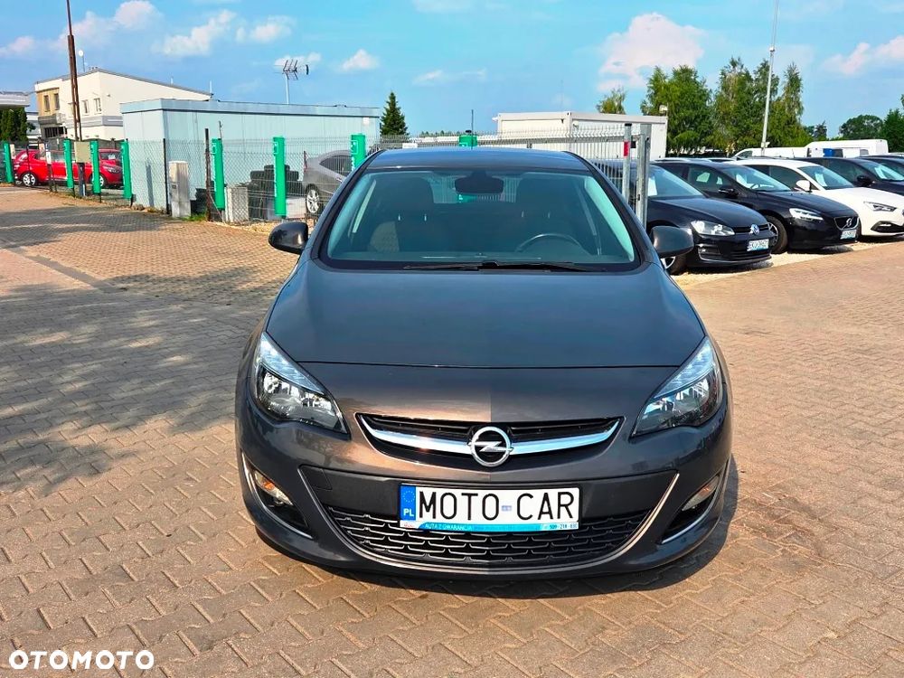 Opel Astra 1.4 Turbo Style - 22