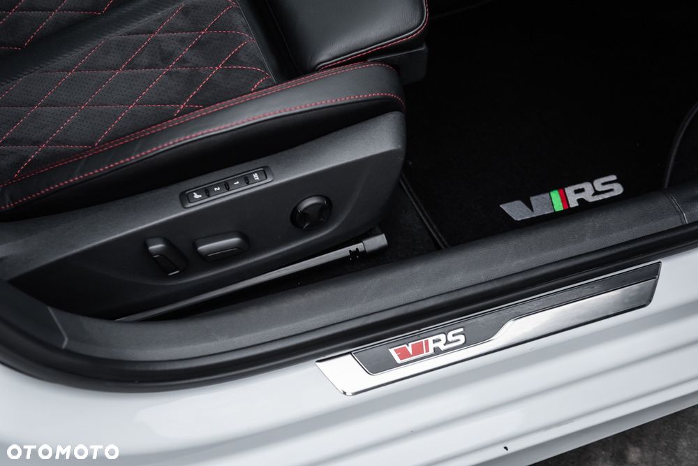 Skoda Octavia 2.0 TDI DSG RS Plus - 7