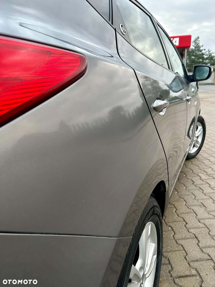 Hyundai ix35 1.7 CRDi 2WD blue Comfort - 14