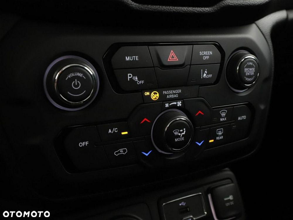 Jeep Renegade 1.3 GSE T4 Turbo PHEV 4xe 80th Anniversary S&S - 28
