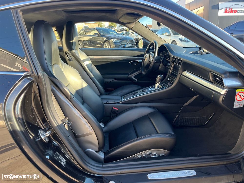 Porsche 911 (991) Carrera 4 S PDK - 38