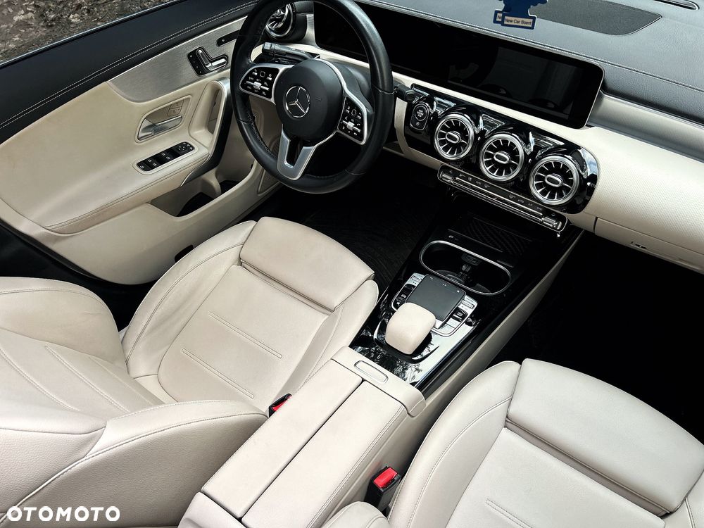 Mercedes-Benz CLA - 19