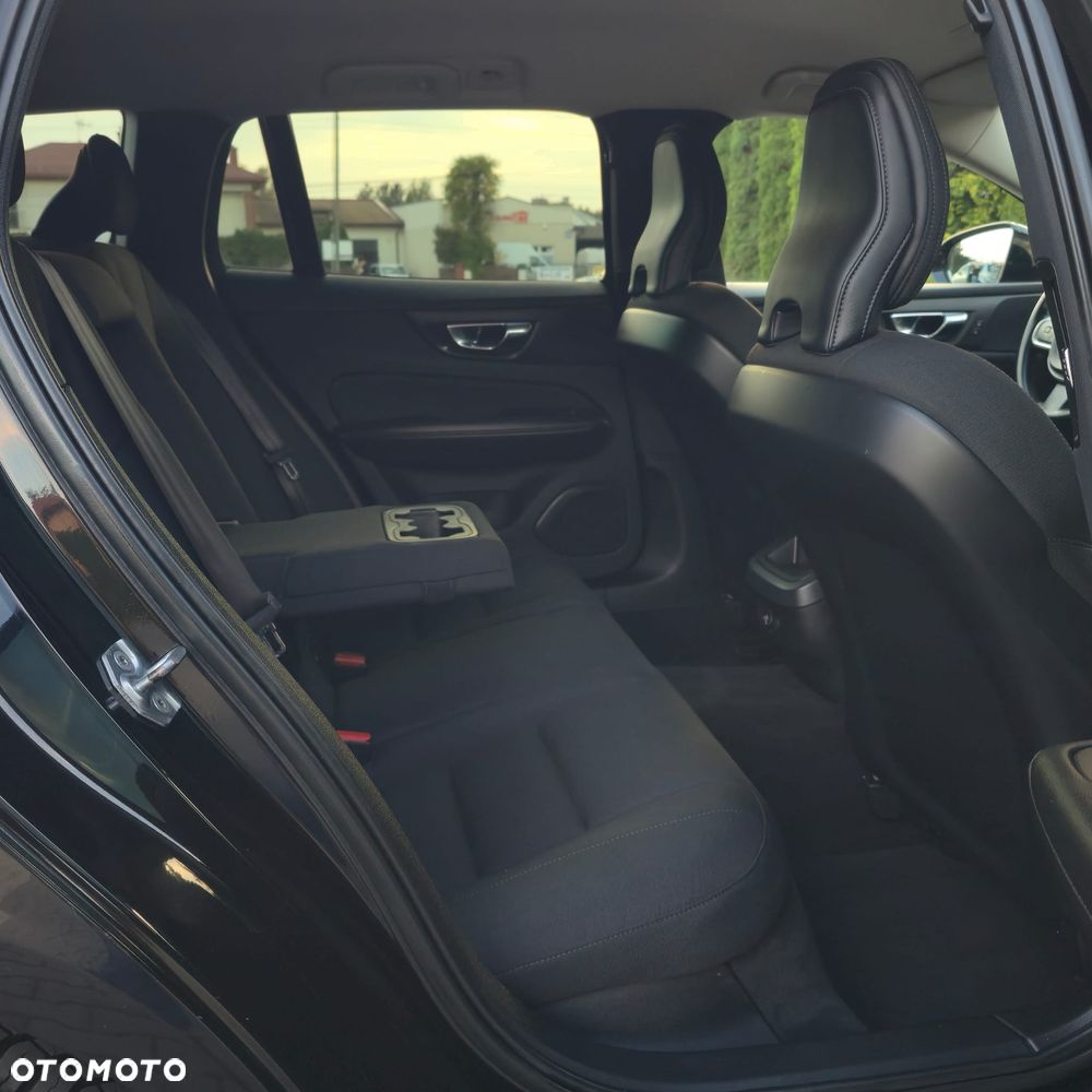 Volvo V60 D3 Geartronic Summum - 28