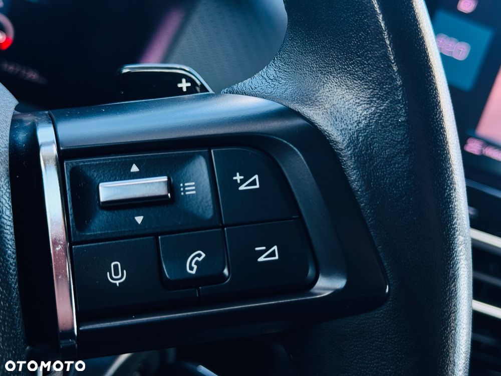 Citroën C4 BlueHDi 130 Stop&Start EAT8 SHINE - 16