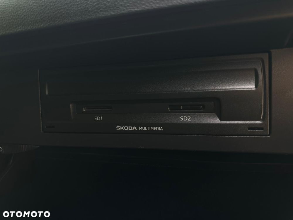 Skoda Octavia 1.8 TSI DSG Style - 21