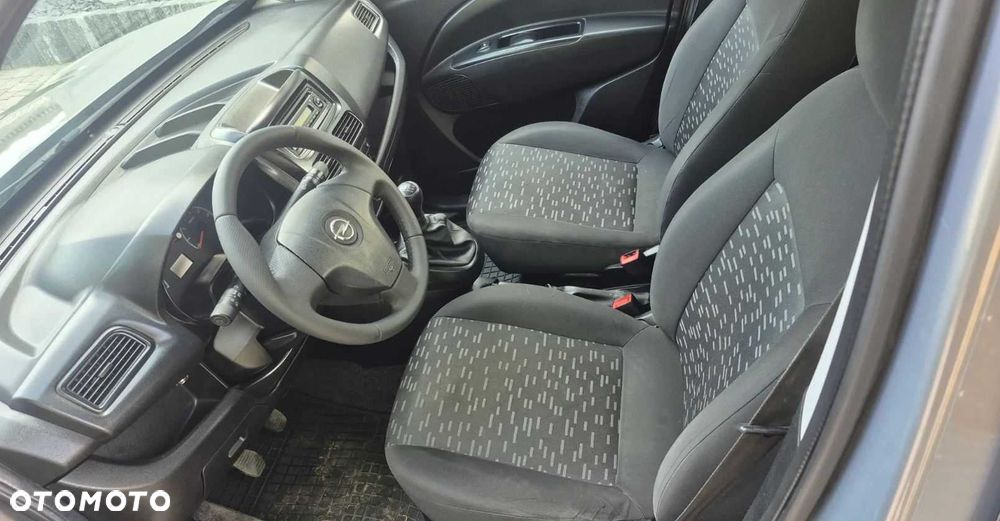 Opel Combo - 7