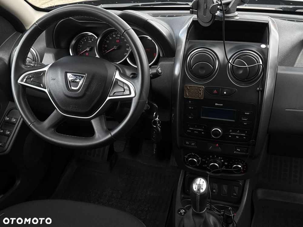 Dacia Duster 1.6 SCe Laureate S&S - 14