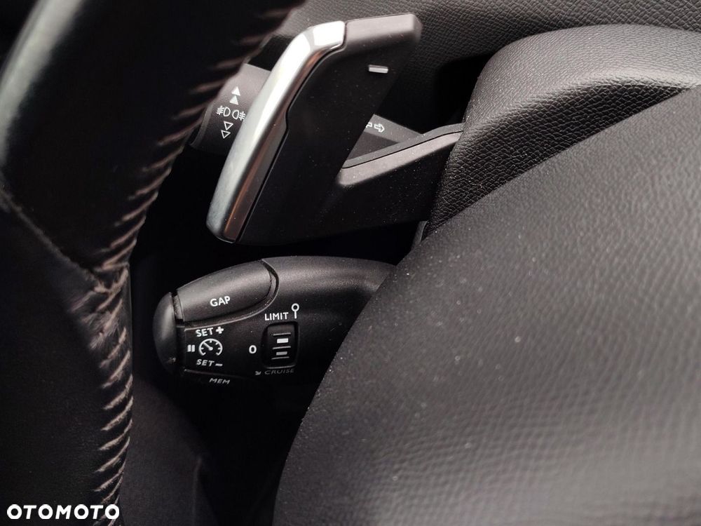 Peugeot 308 - 19