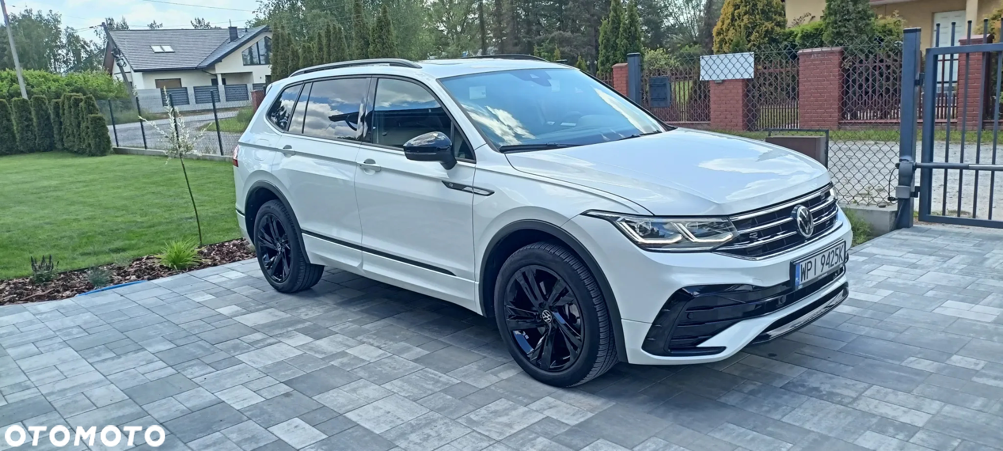 Volkswagen Tiguan 2.0 TSI 4Mot R-Line DSG - 2