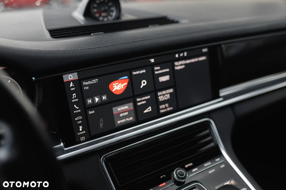 Porsche Panamera Turbo - 28