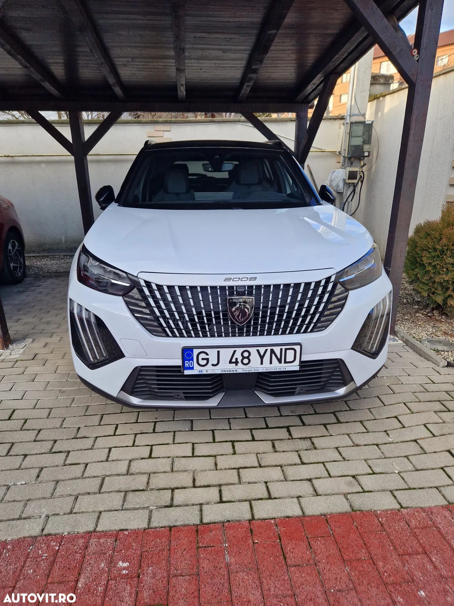 Peugeot 2008 1.2L 136 e-DCS6 MHEV GT - 1