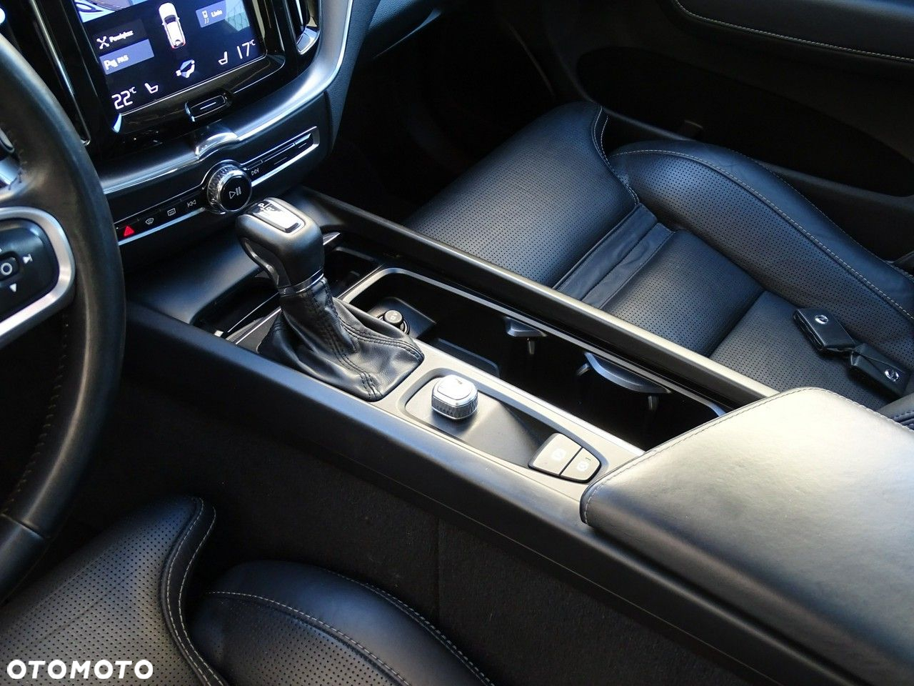Volvo XC 60 D4 AWD Momentum - 39