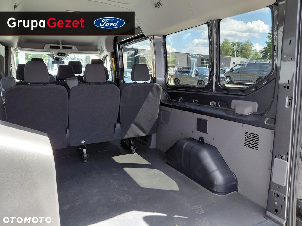 Ford Transit - 24