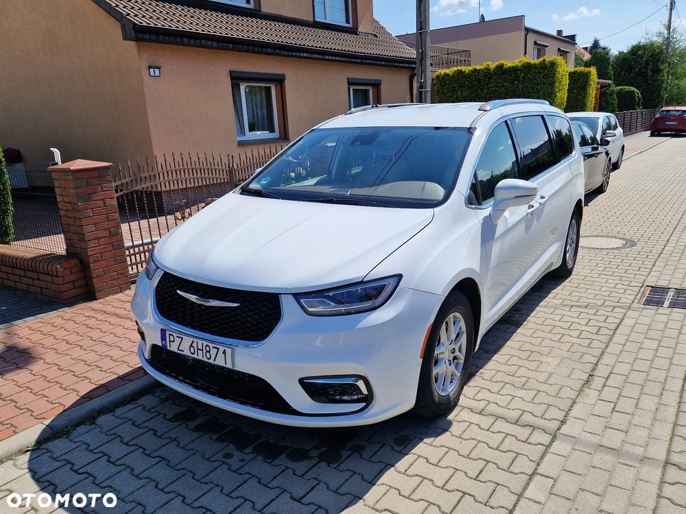Chrysler Pacifica - 3