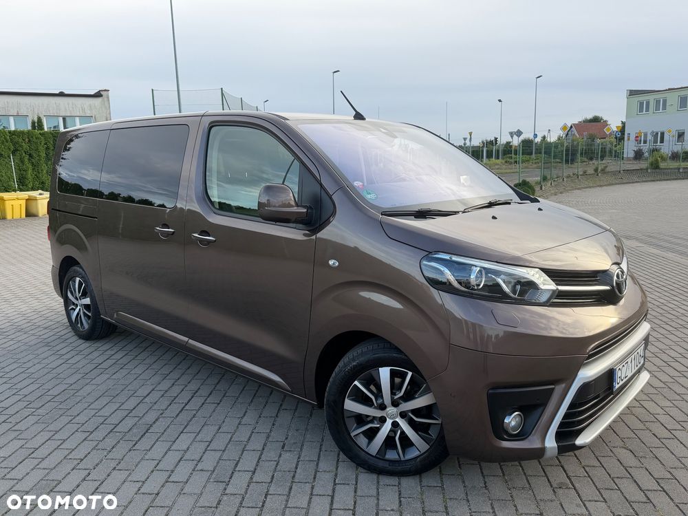 Toyota Proace Verso 2,0-l-D-4D L1 (7-Si.) Autm Executive - 19