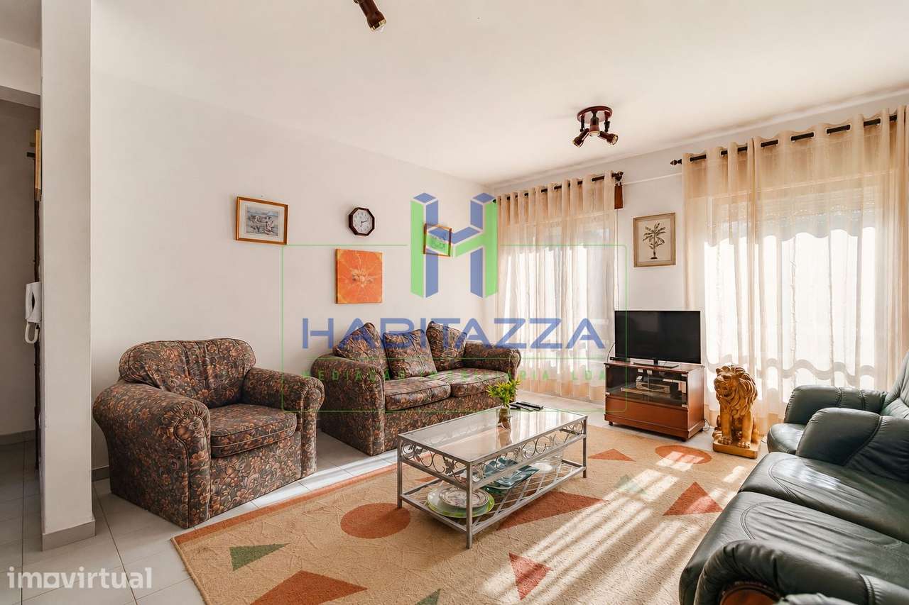 Apartamento T3 para venda, em zona central de Lagos - Grande imagem: 2/19