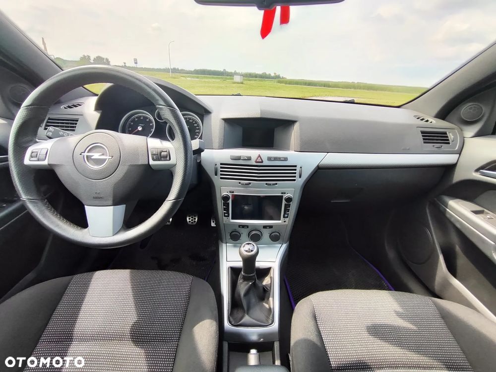 Opel Astra 1.8 Sport - 10