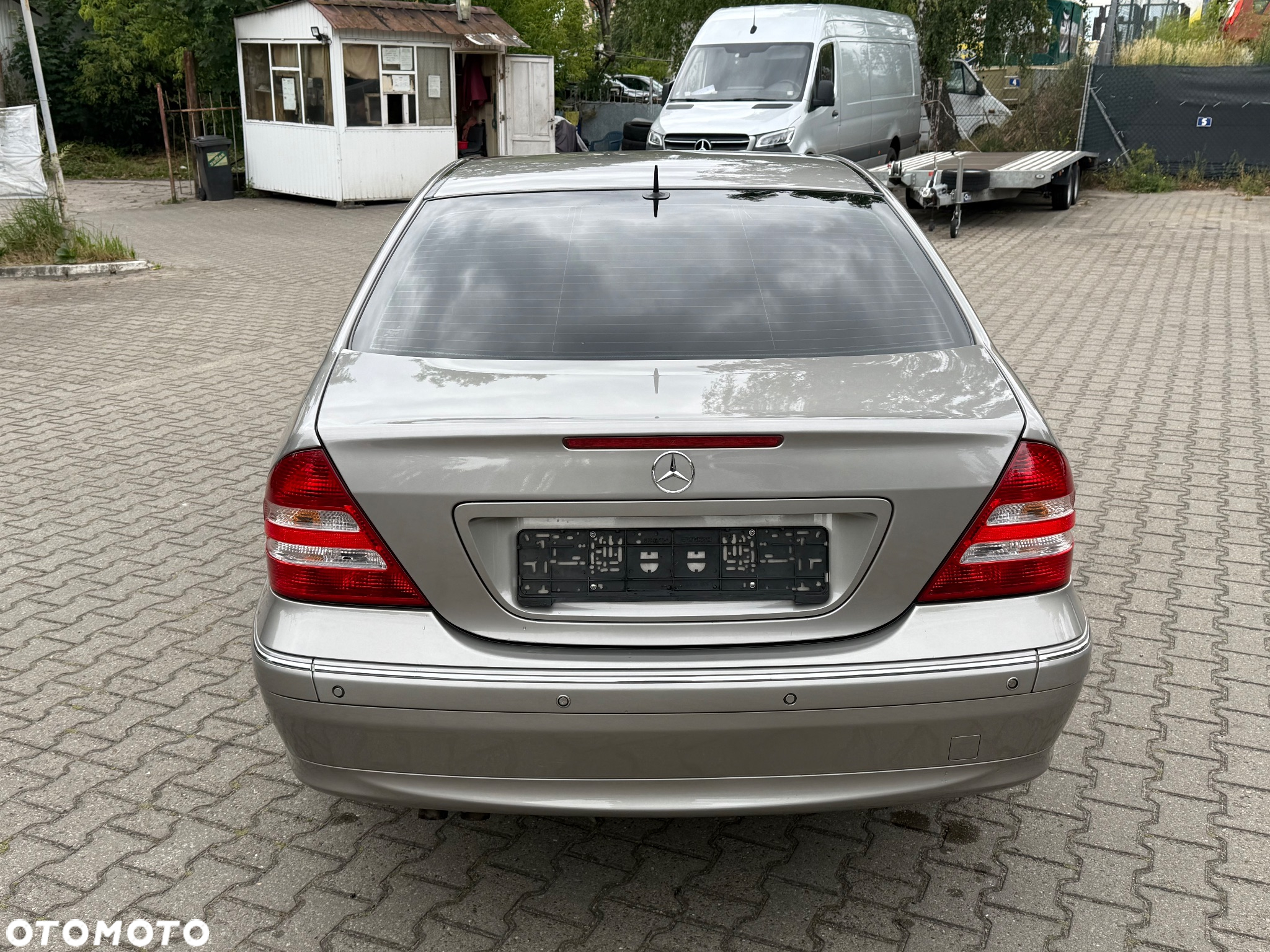 Mercedes-Benz Klasa C 350 Elegance - 23
