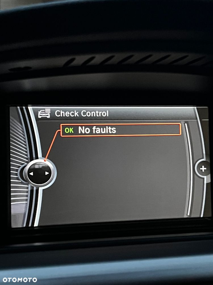 BMW Seria 3 330d - 38