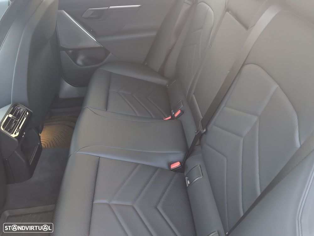 BMW 530 e Pack Desportivo M - 14