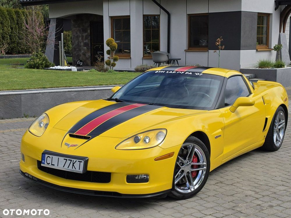 Chevrolet Corvette - 13