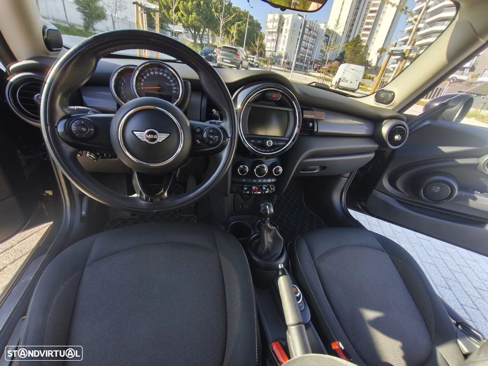 MINI 3 Portas - 16