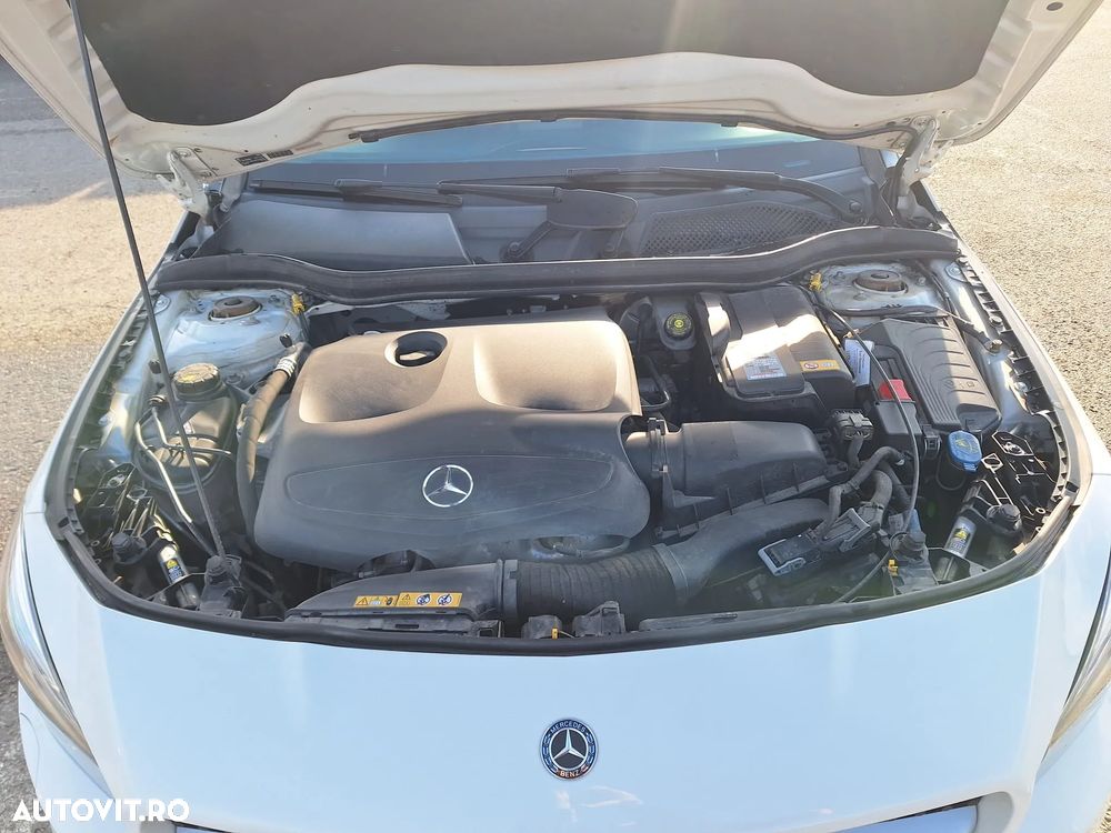 Mercedes-Benz CLA Shooting Brake 200 - 9