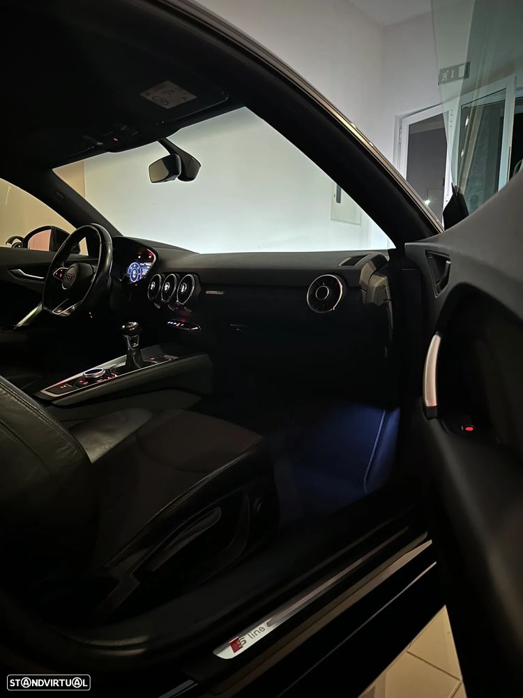 Audi TT Coupé 2.0 TDI S-line - 12